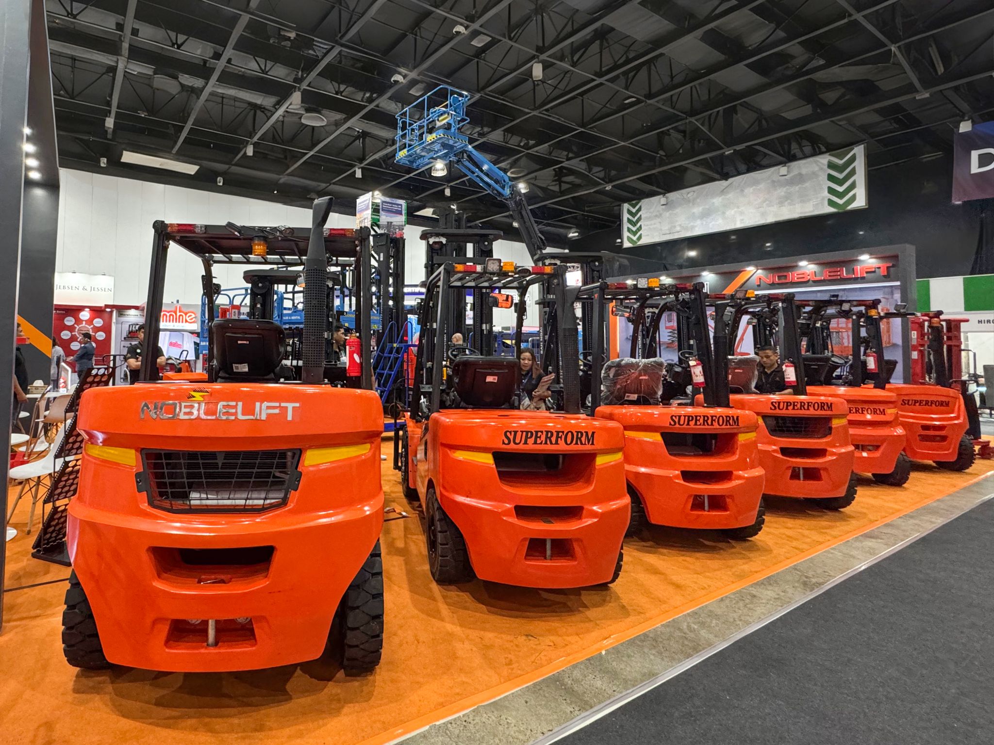 Dòng xe nâng điện (Electric Forklifts) Noblelift chuẩn bị cho buổi triển lãm